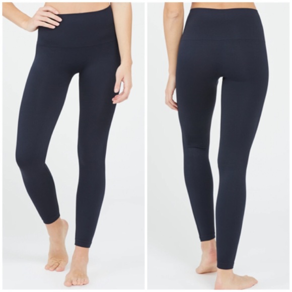 SPANX Pants - ⭐️NWT Spanx seamless leggings port navy blue ⭐️
